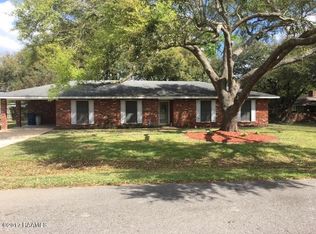 120 Whispering Oaks Dr, Opelousas, LA 70570