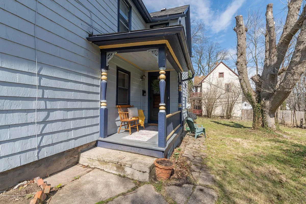 Building Photo - 54 Sanford St #LOWER