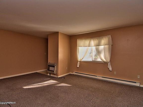 4th image of 115 Fairway Dr