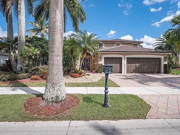 4th image of 2544 Eagle Run Dr