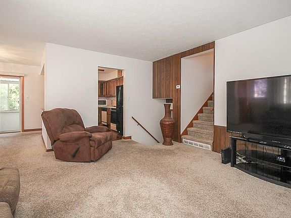 4th image of 19408 Kilson Ave