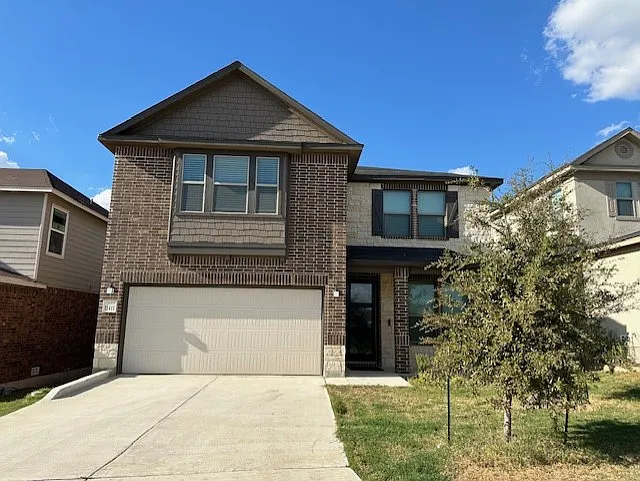 5 bed, 2968 sqft, $2,300 — Photo 2