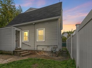 59 Kingston St, Lawrence, MA 01843