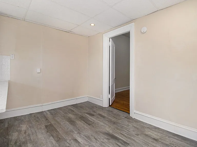 1108 S Westnedge Ave #1 — Photo 13