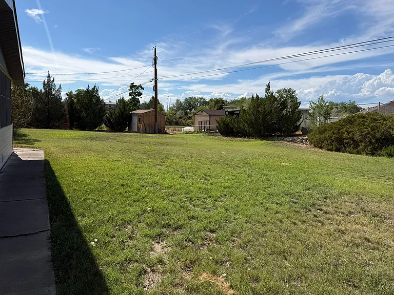 2636 Hickory Dr — Photo 32