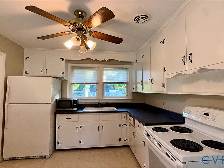 5630 Boynton Pl — Photo 5