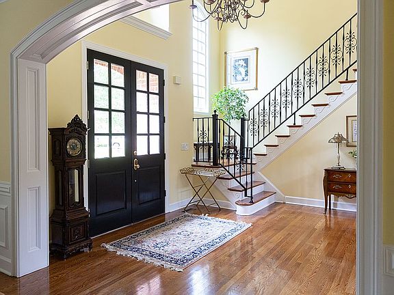 5th image of 5158 Hereford Ct