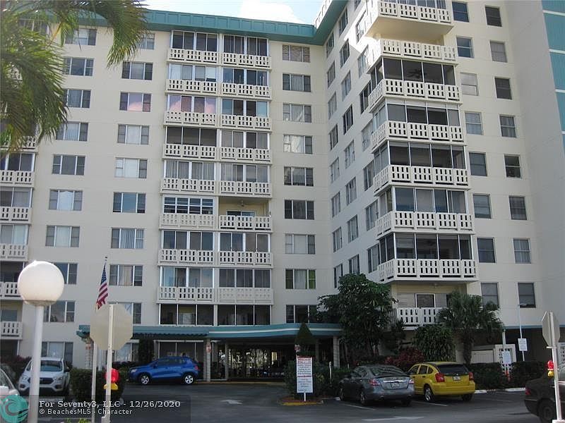 1st image of 4330 Hillcrest Dr APT 914