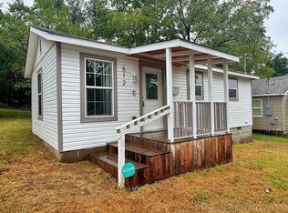 512 W Fox St, Tahlequah, OK 74464