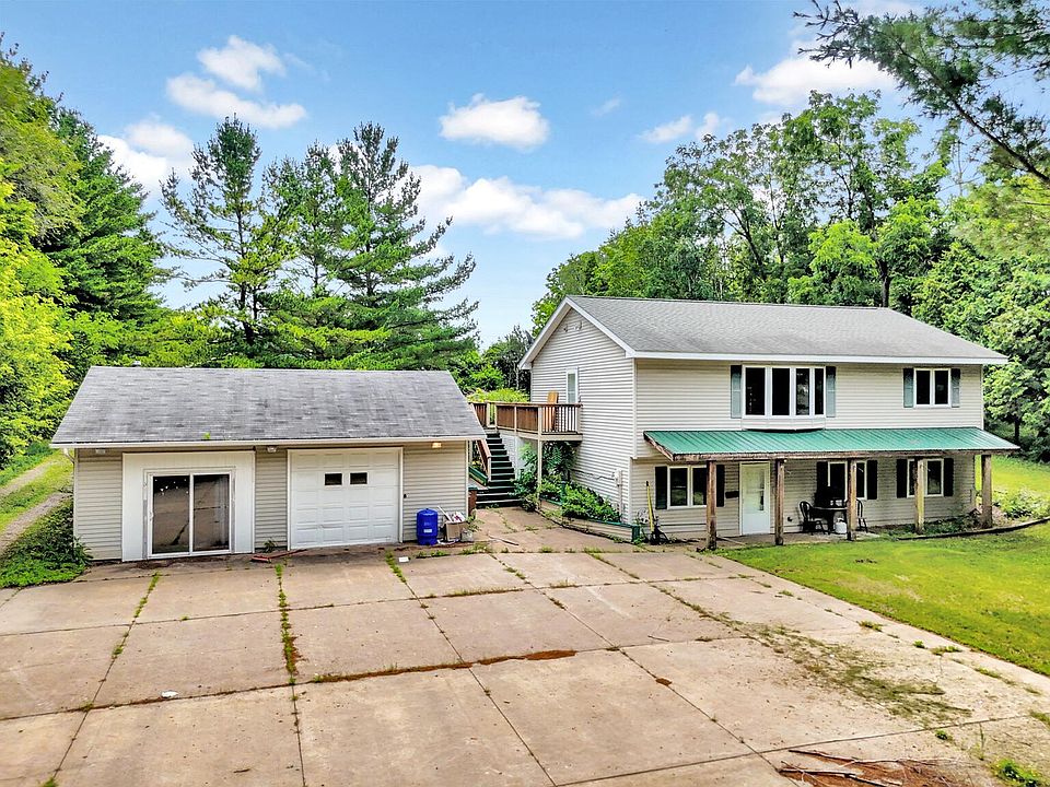 1st image of 3071 Oasis Ave N