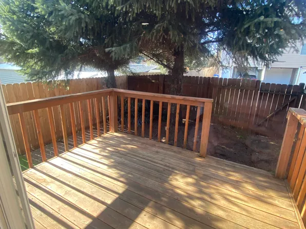 2220 Maplewood Dr S, Salem, OR 97306