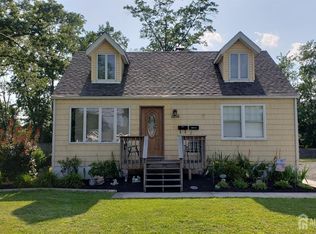 1216 S Washington Ave, Piscataway, NJ 08854