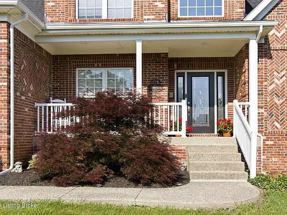 4th image of 3904 Clarke Pl