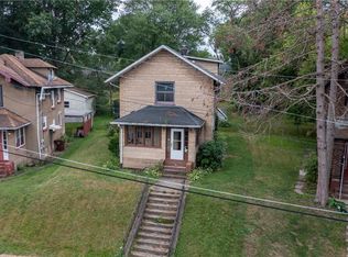 52 Shenango Blvd, Farrell, PA 16121