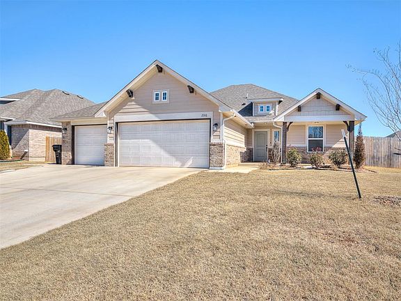 2nd image of 2316 Creekview Dr