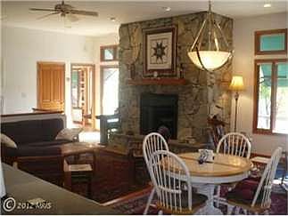 3rd image of 6 Madeline Ln