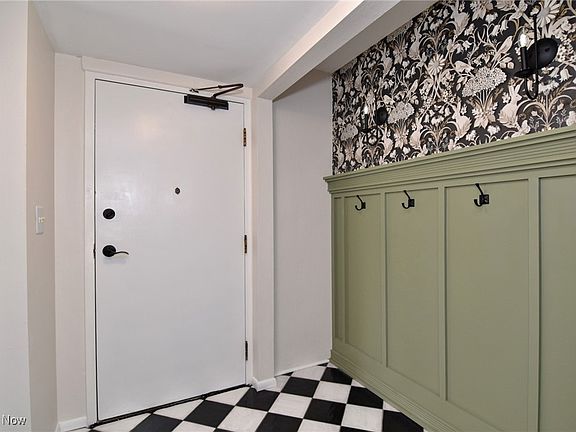 2nd image of 6270 Greenwood Pkwy APT 303