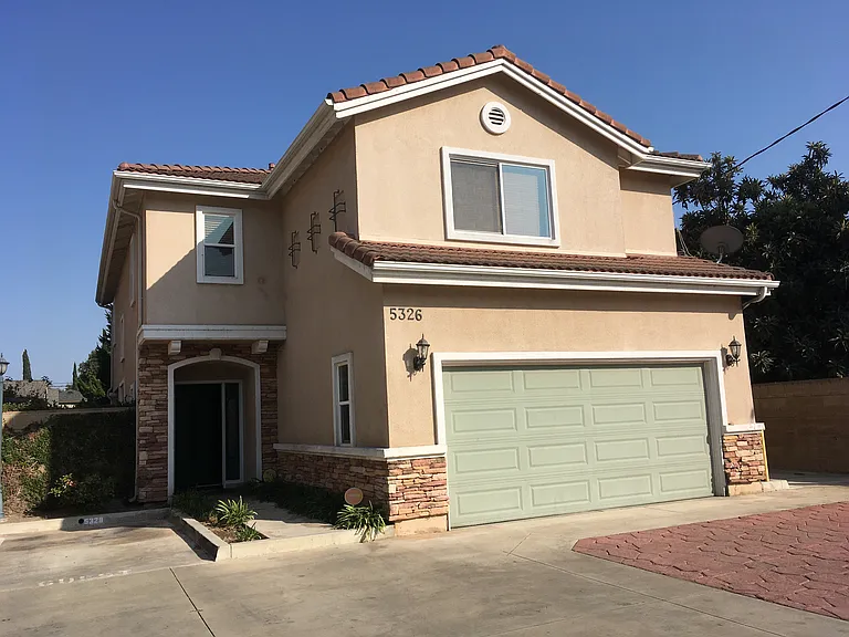 5326 Peck Rd — Photo 3