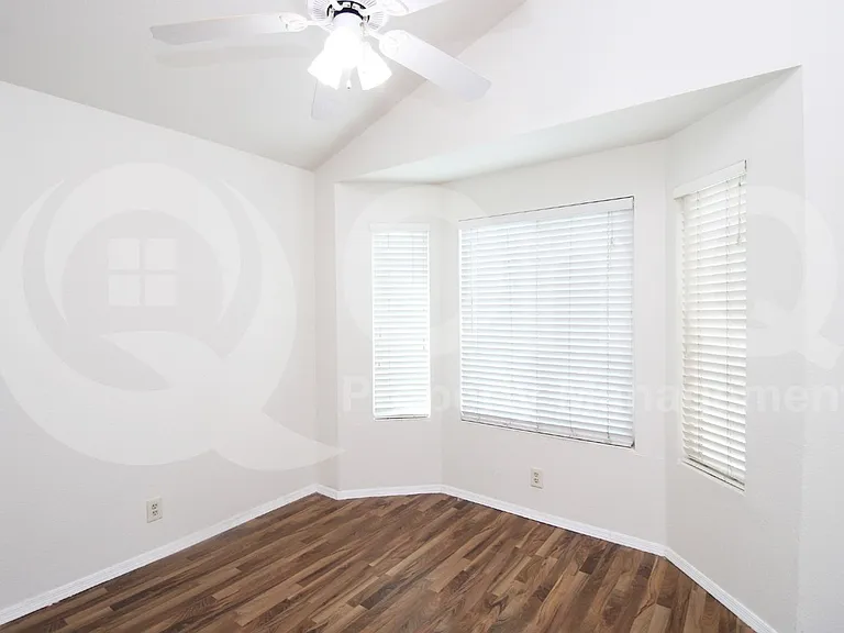 3453 N Seneca Ct — Photo 3