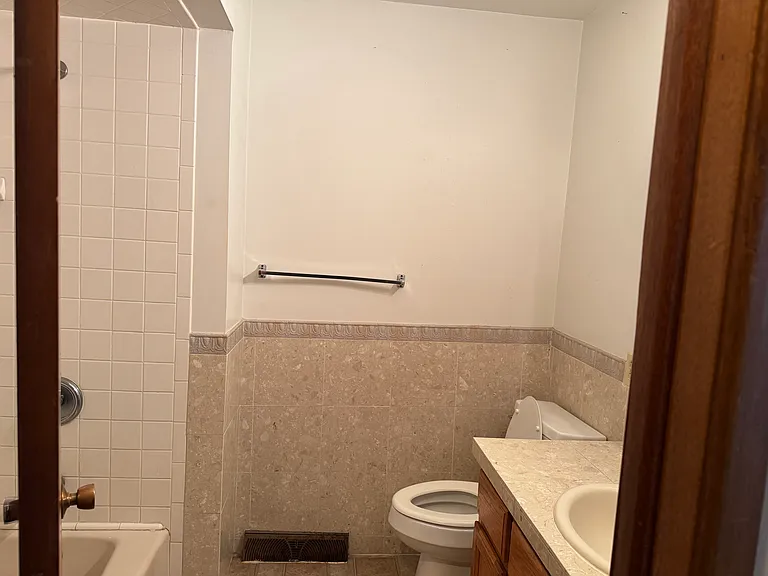 8001 E Morris St — Photo 5