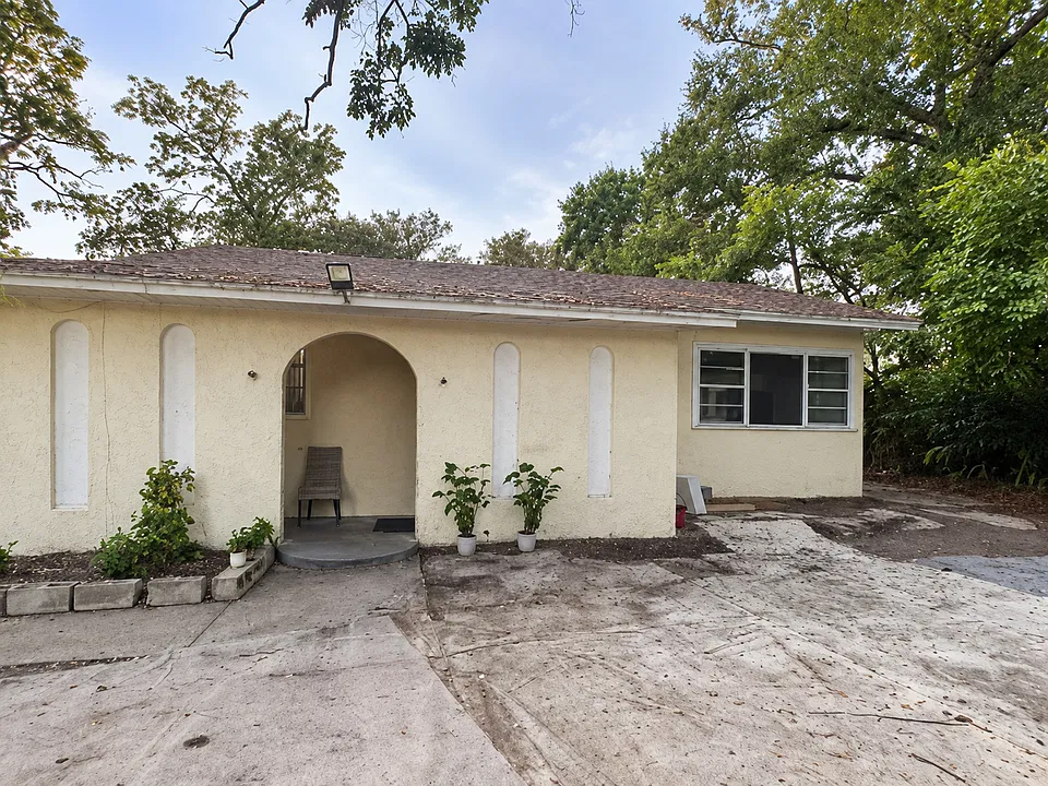 322 N Wekiwa Springs Rd #B