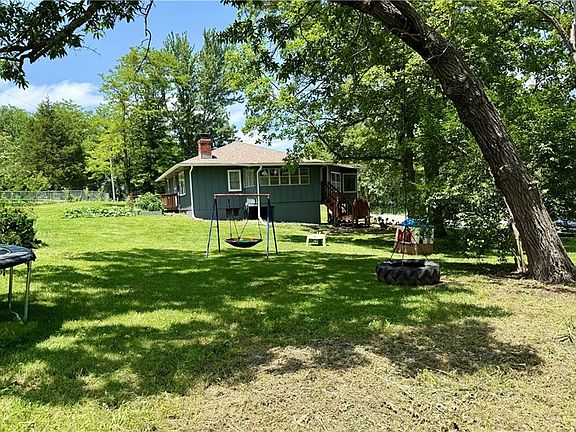 4th image of 14990 Lakeside Dr