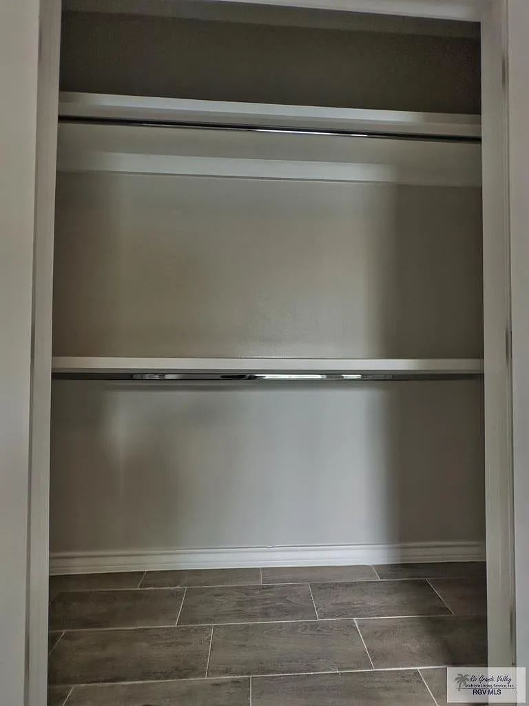 4 bed, 1600 sqft, $1,700 — Photo 3