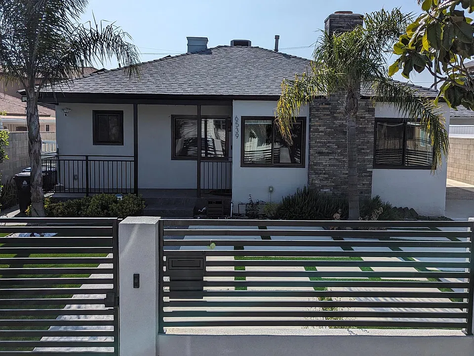 6539 Kraft Ave