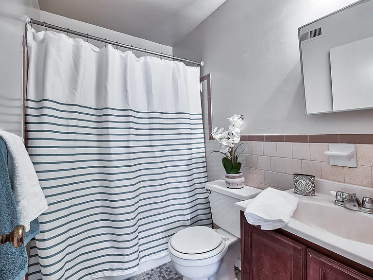 Misty Pines Apartments — Photo 19