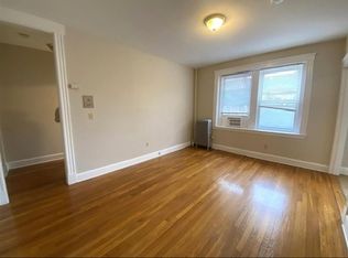 15 Linnaean St APT 20, Cambridge, MA 02138
