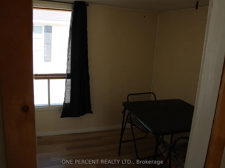 80 Poplar Ave #B — Photo 4