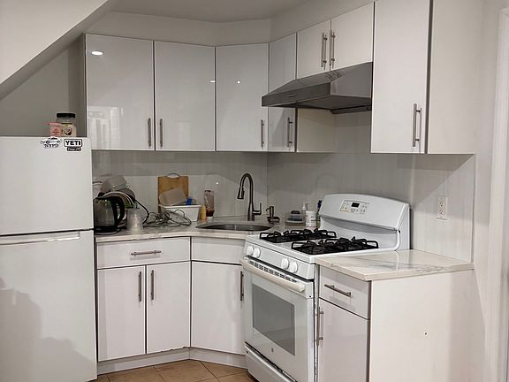 4th image of 523 115th St #1