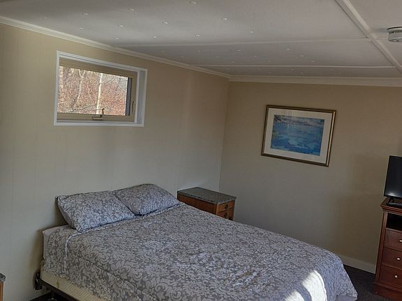 4th image of 196 Searsport Ave #12