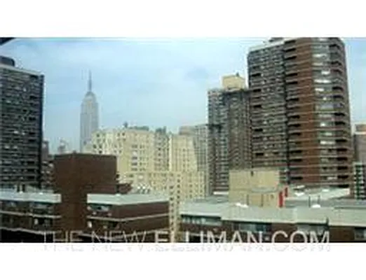 Rented by Douglas Elliman | media 32