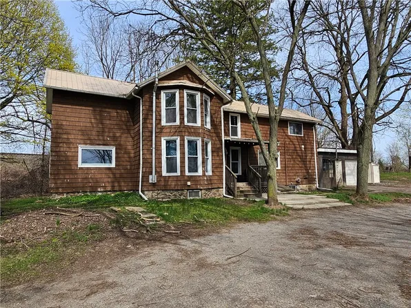 8845 Alexander Rd, Batavia, NY 14020