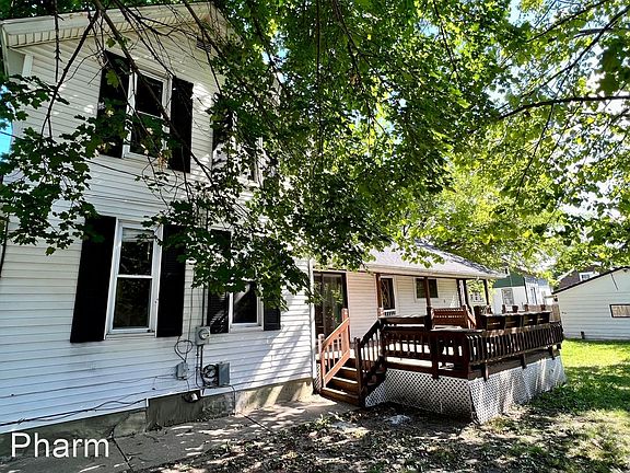 3rd image of 148 Valley Ave NW
