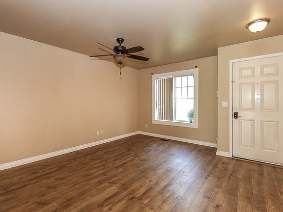 5th image of 3724 185th Street Ct E
