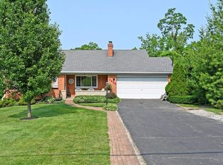 7423 View Place Dr, Cincinnati, OH 45224