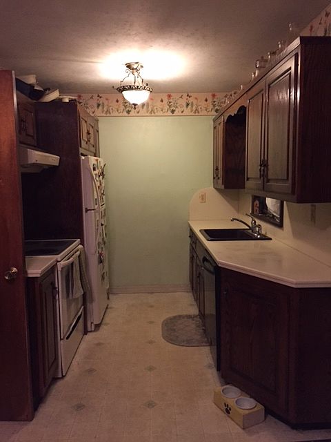 1st image of 20 Fox Hollow Ct
