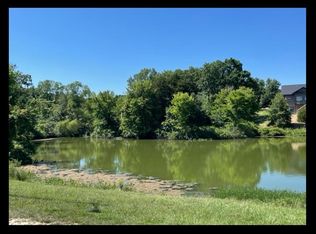 1709 Robin Hood Ln, Macon, MO 63552