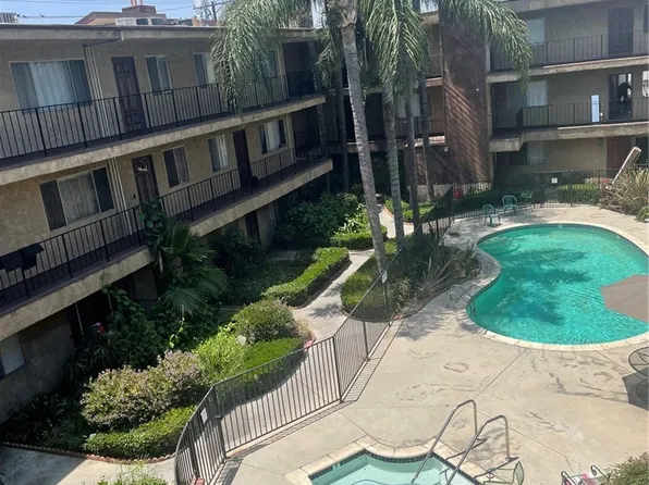 8505 Columbus Ave Unit 316, North Hills, CA 91343