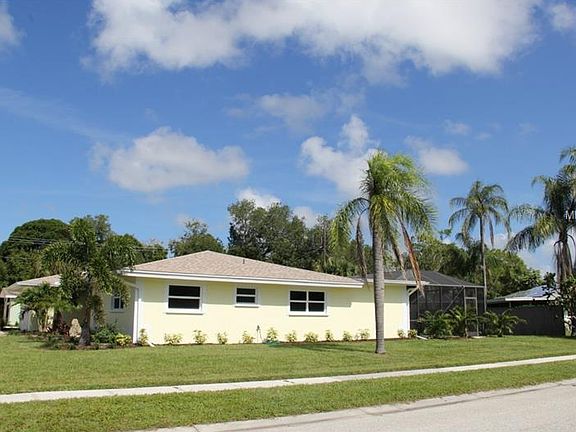 2nd image of 2633 Gulf Gate Dr