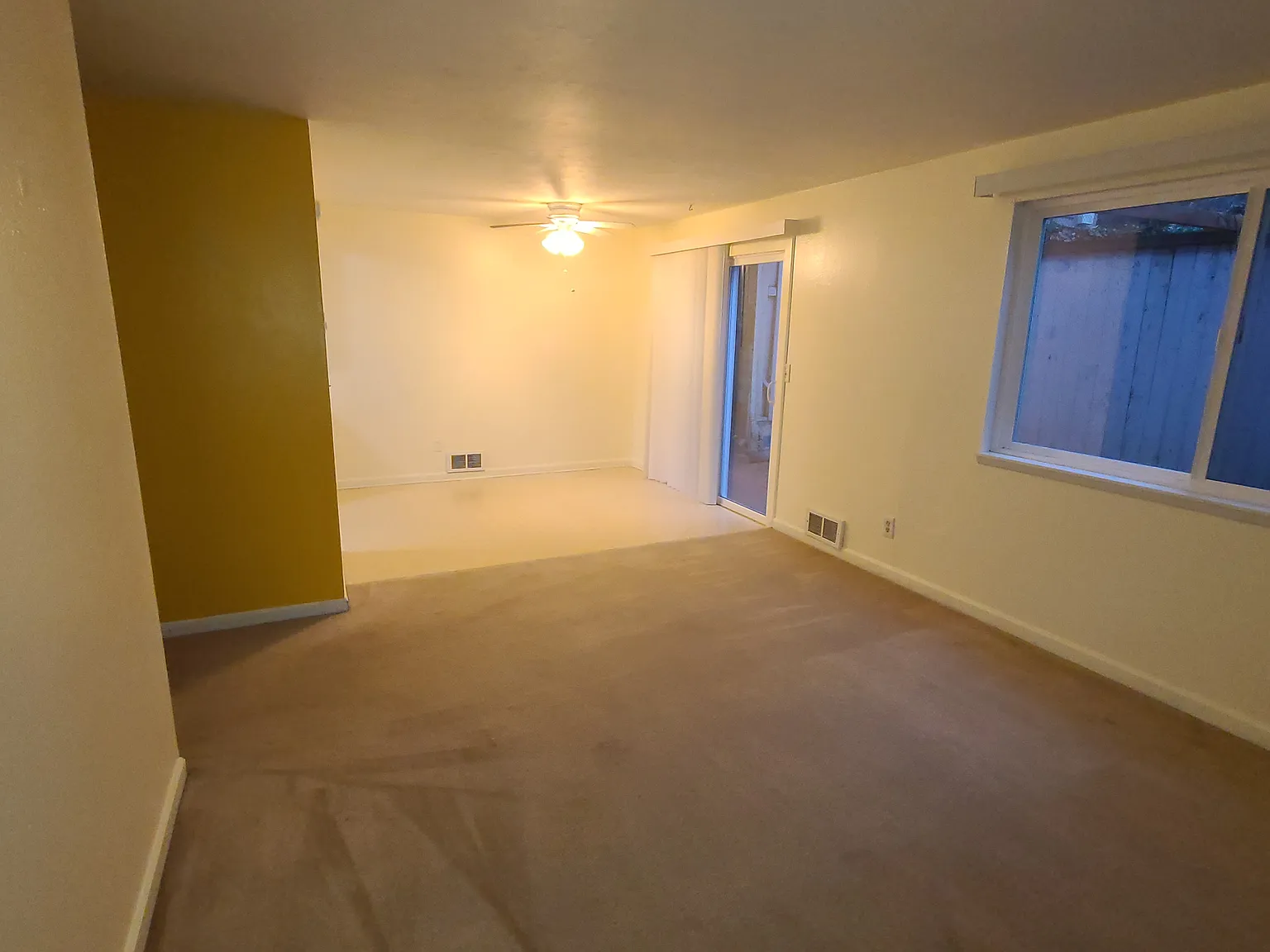 2 bed, 1.5 bath, 1044 sqft, $1,625 — Photo 4
