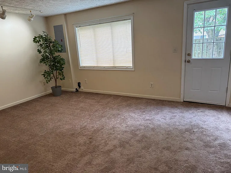 12866 Bison Ct — Photo 13