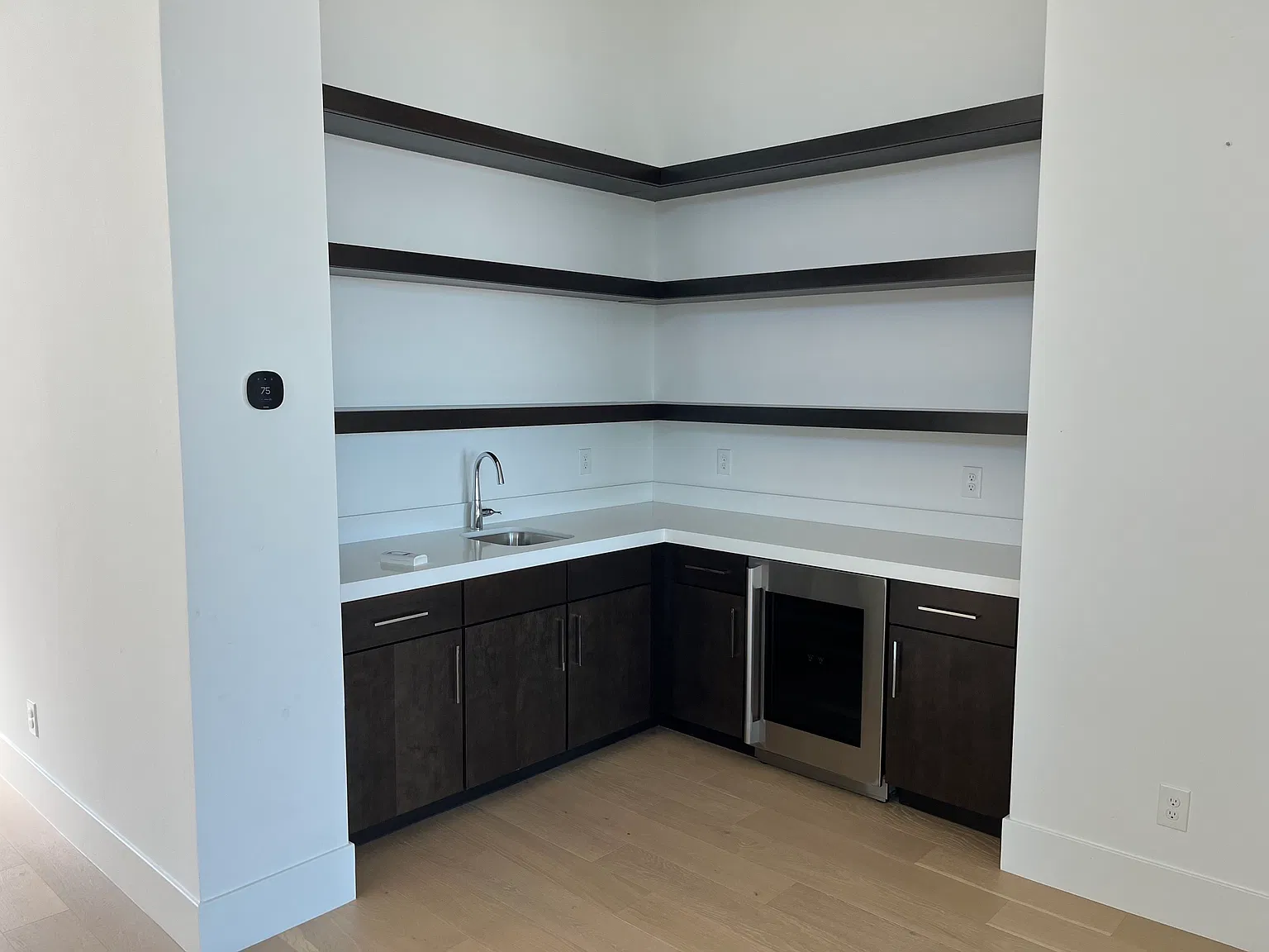 3 bed, 3465 sqft, $6,250 — Photo 4