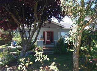 8409 34th Ave SW, Seattle, WA 98126