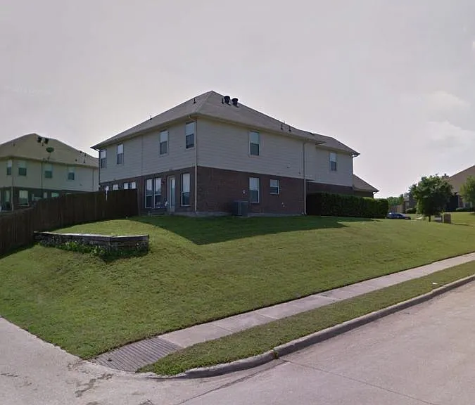 4902 Captains Pl — Photo 3