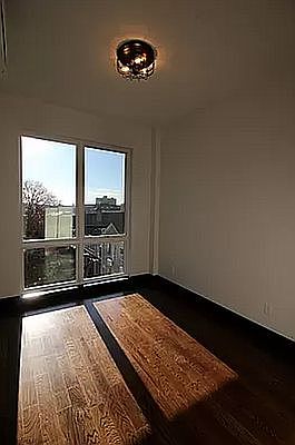 5th image of 34 Irving Ave