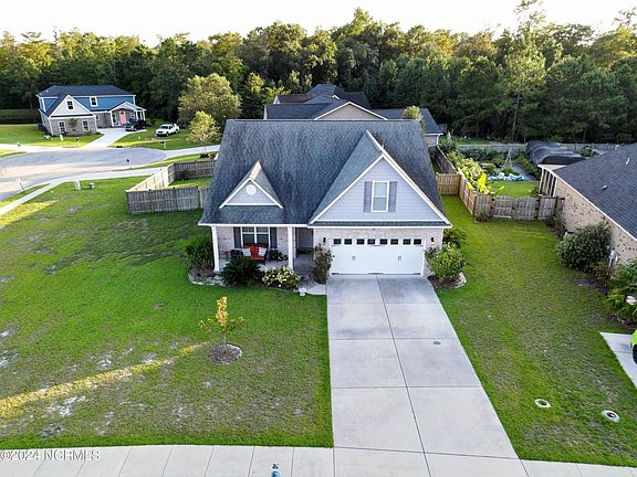 2nd image of 206 Emberwood Drive