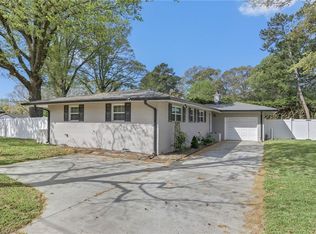 725 N Great Neck Rd, Virginia Beach, VA 23454